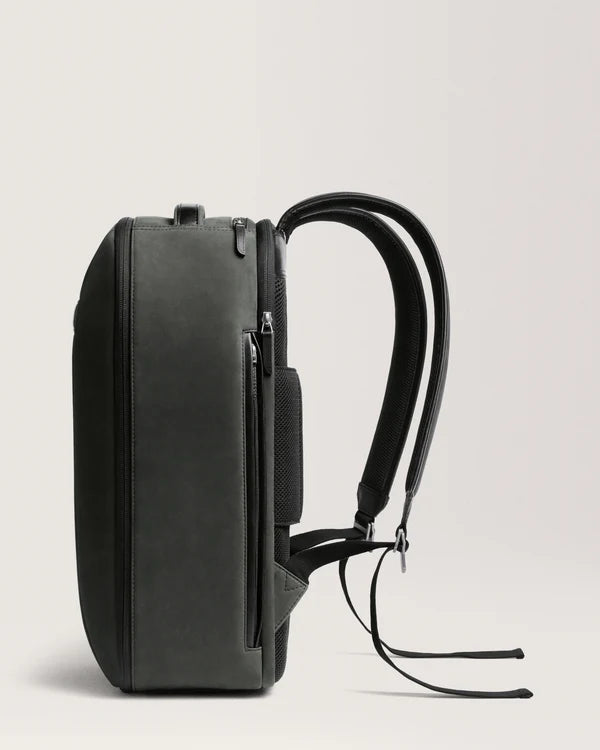 The Apex 72h Trevel Backpack Charcoal