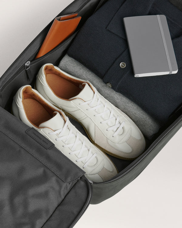 The Apex 72h Trevel Backpack Charcoal