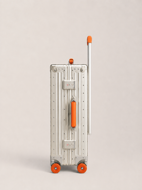 The Aluminum Carry-On Silver / Orange